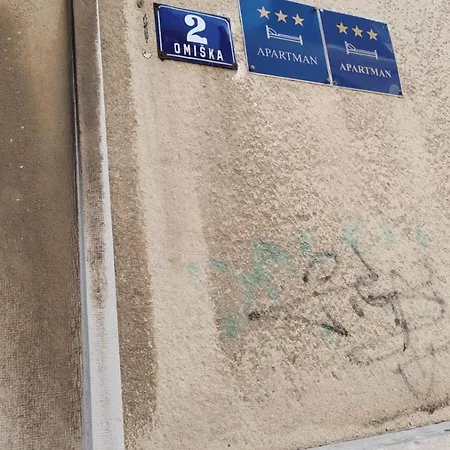 Garden Living Room, Cozy Apartman *